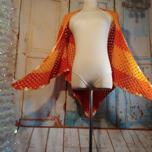 no tag perfectly hand crochet cottage wrap/one size/mustard white and orange - Picture 9 of 10